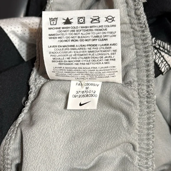 Nike NWT Black & White Swoosh Logo Stay Cool Running Shorts Size Medium - Picture 9 of 14